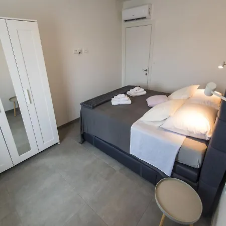 Beautiful With Private Swimming Pool
