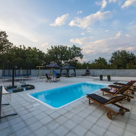 Beautiful With Private Swimming Pool Brisevo